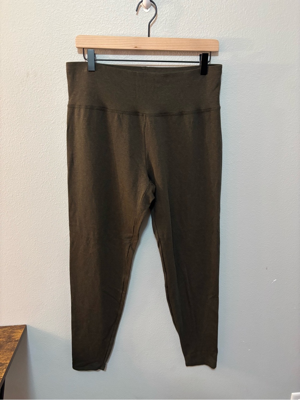 Eileen Fisher Dark Olive Pull-On Knit Waistband Pants